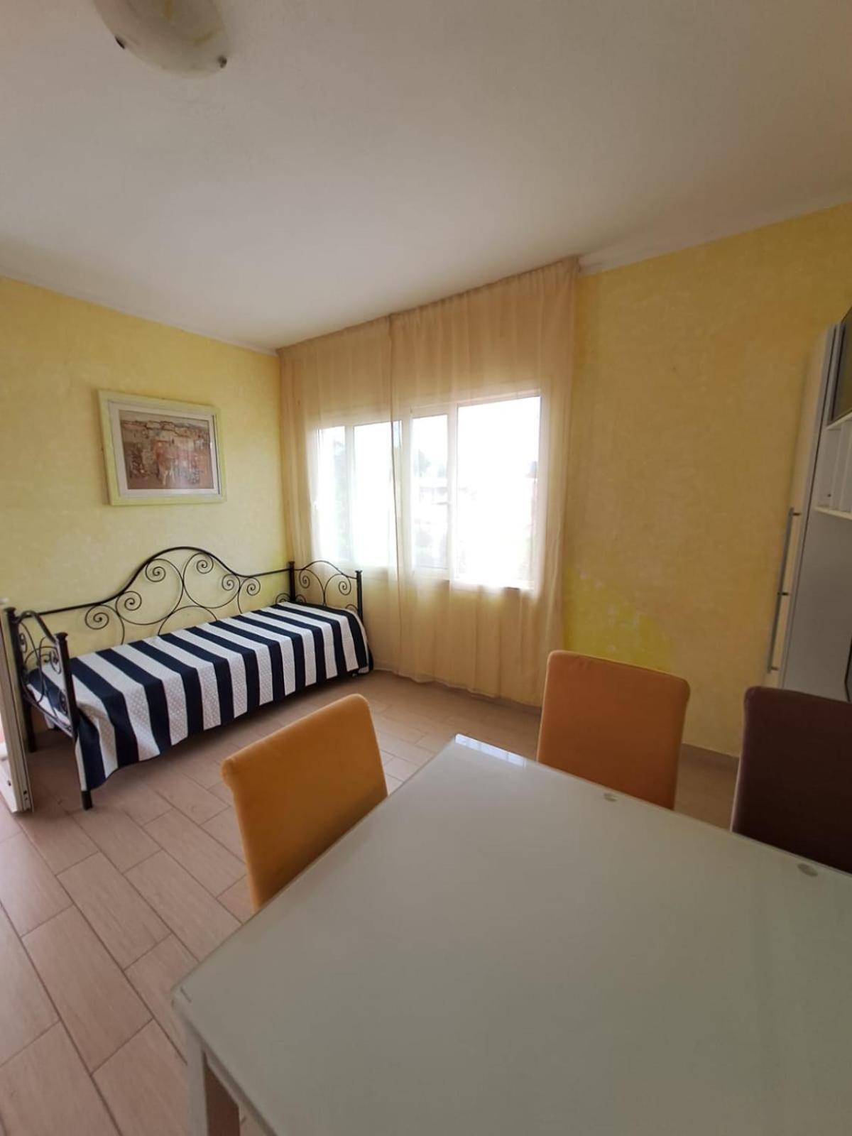 Casa Vacanza Gigi E Antonella Porto Rotondo Ngoại thất bức ảnh